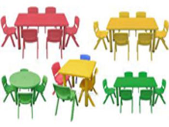 Bàn ghế nhựa nhập khẩu